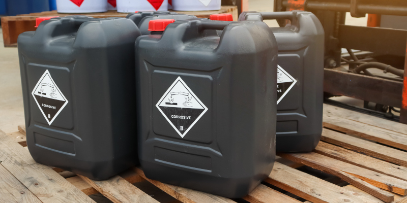 How to Choose the Right Material for Your Chemical Labels